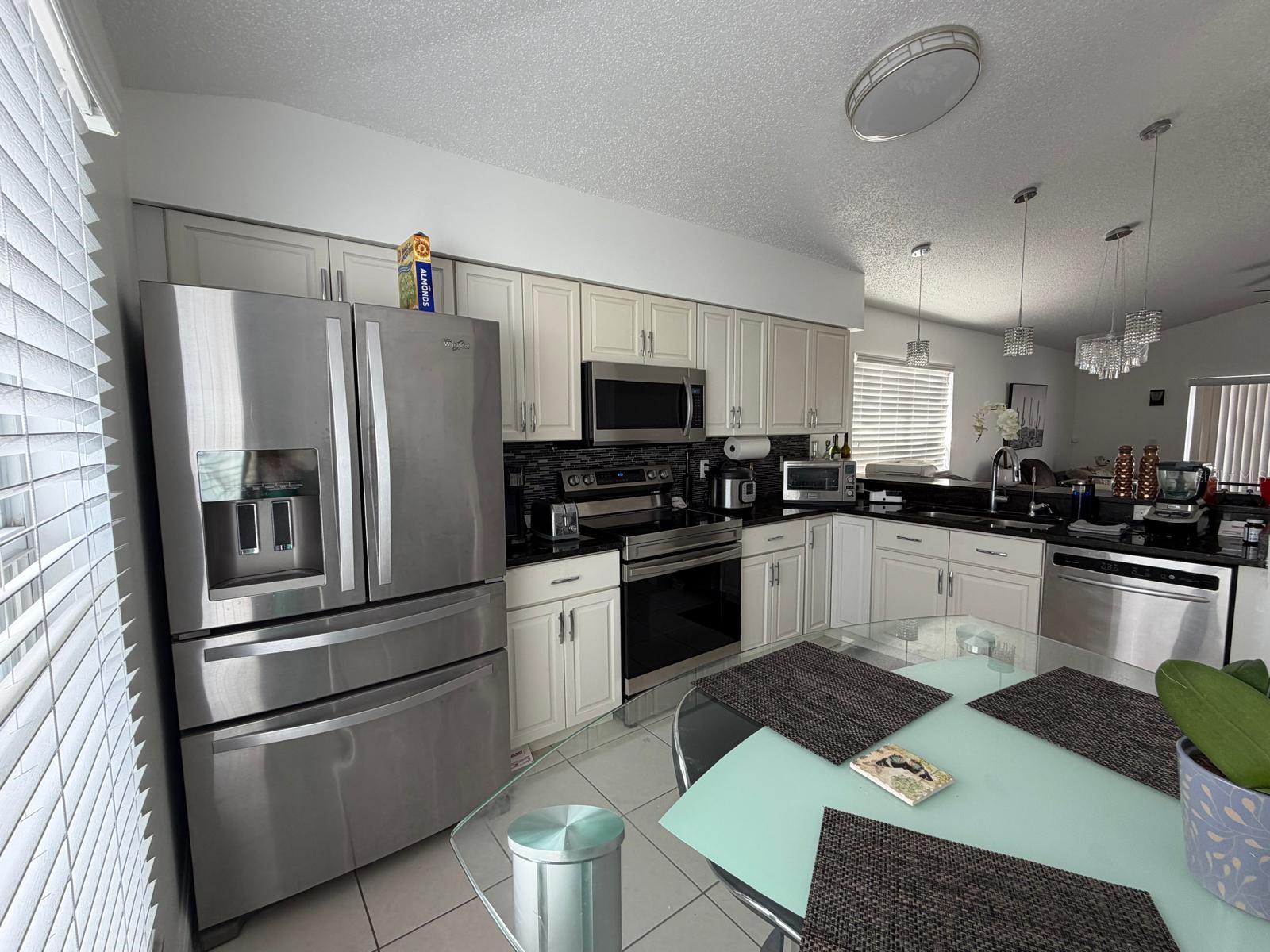2558 E Chatman Cir Property Photo 6