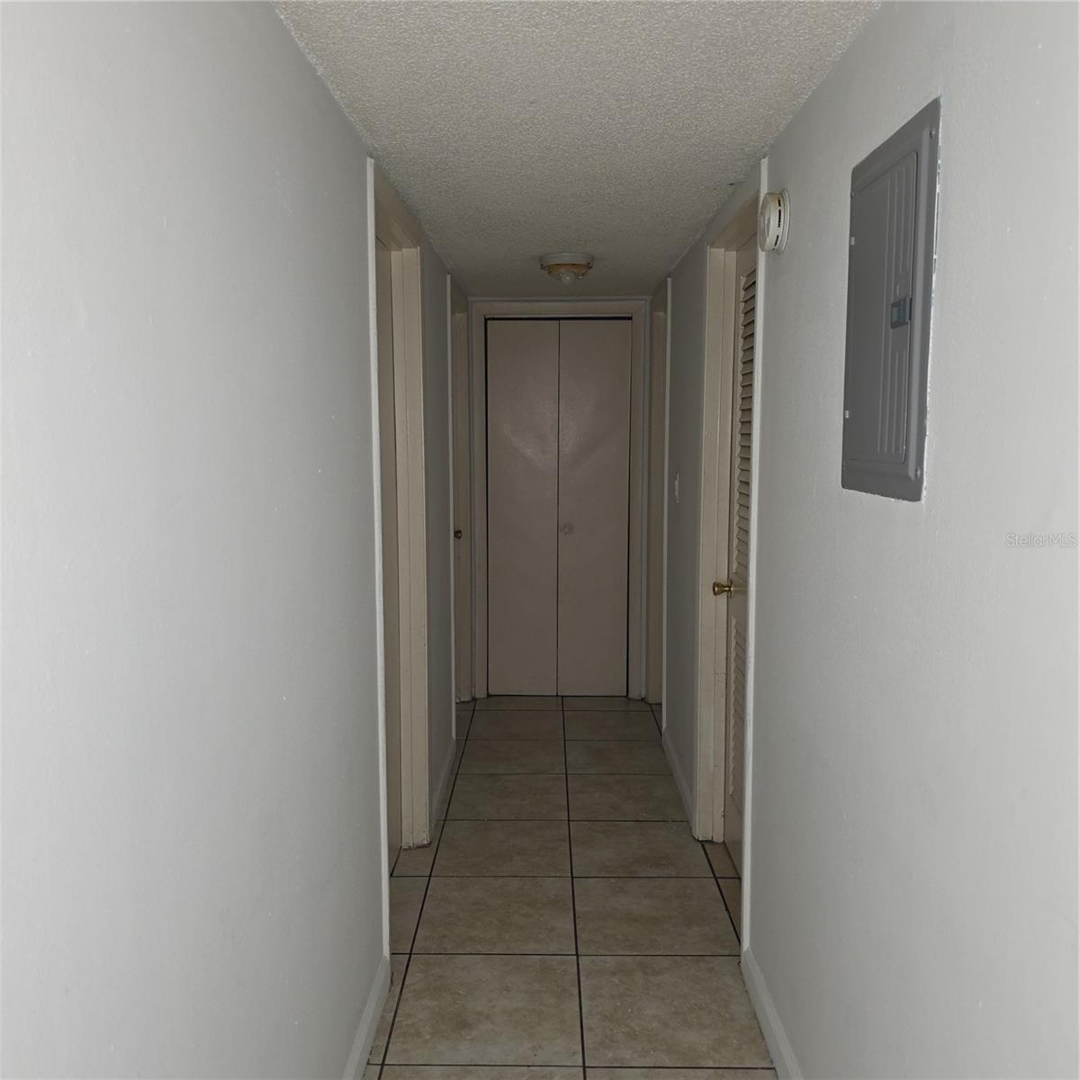 921 W Oak Ridge Rd #921c Property Photo 3