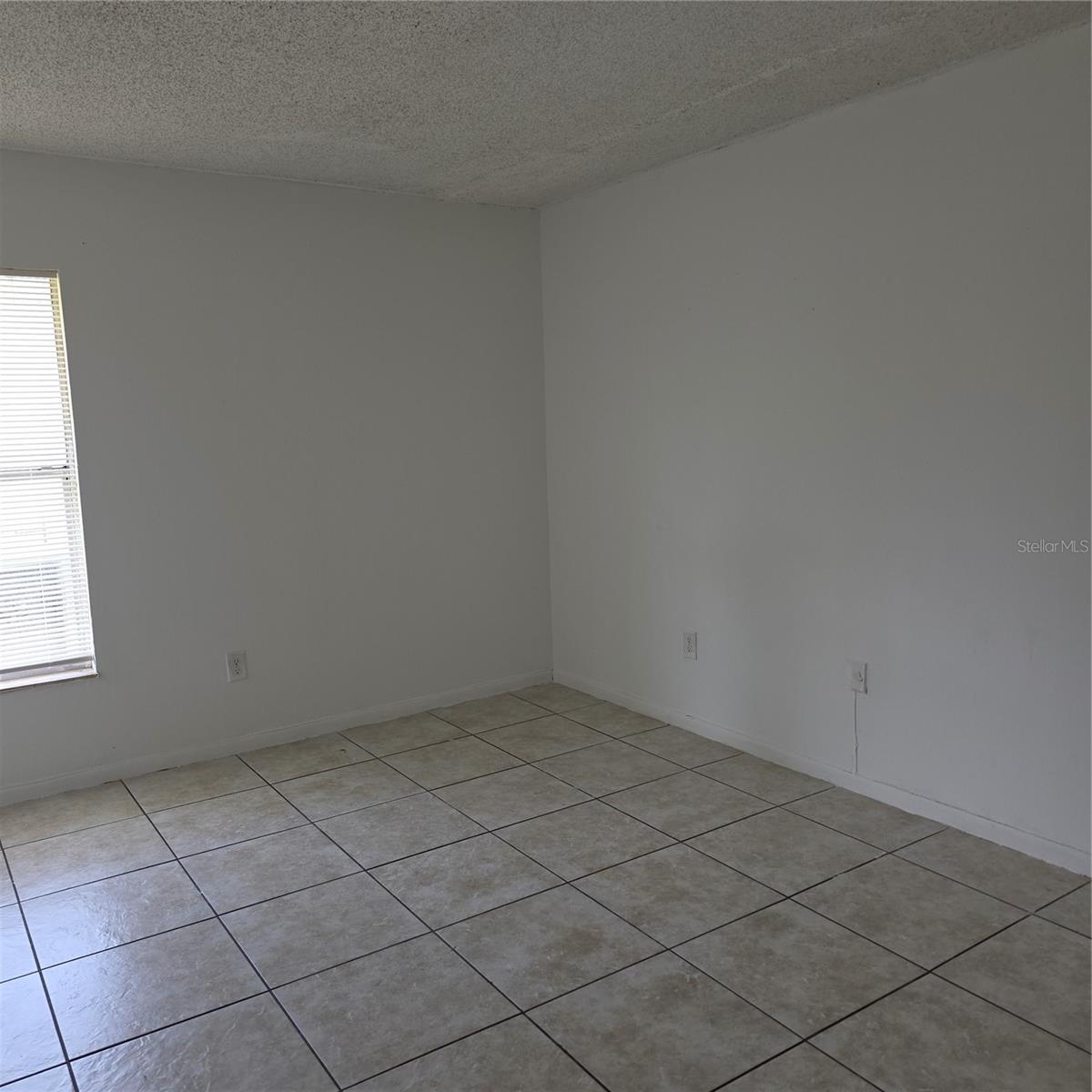 921 W Oak Ridge Rd #921c Property Photo 4