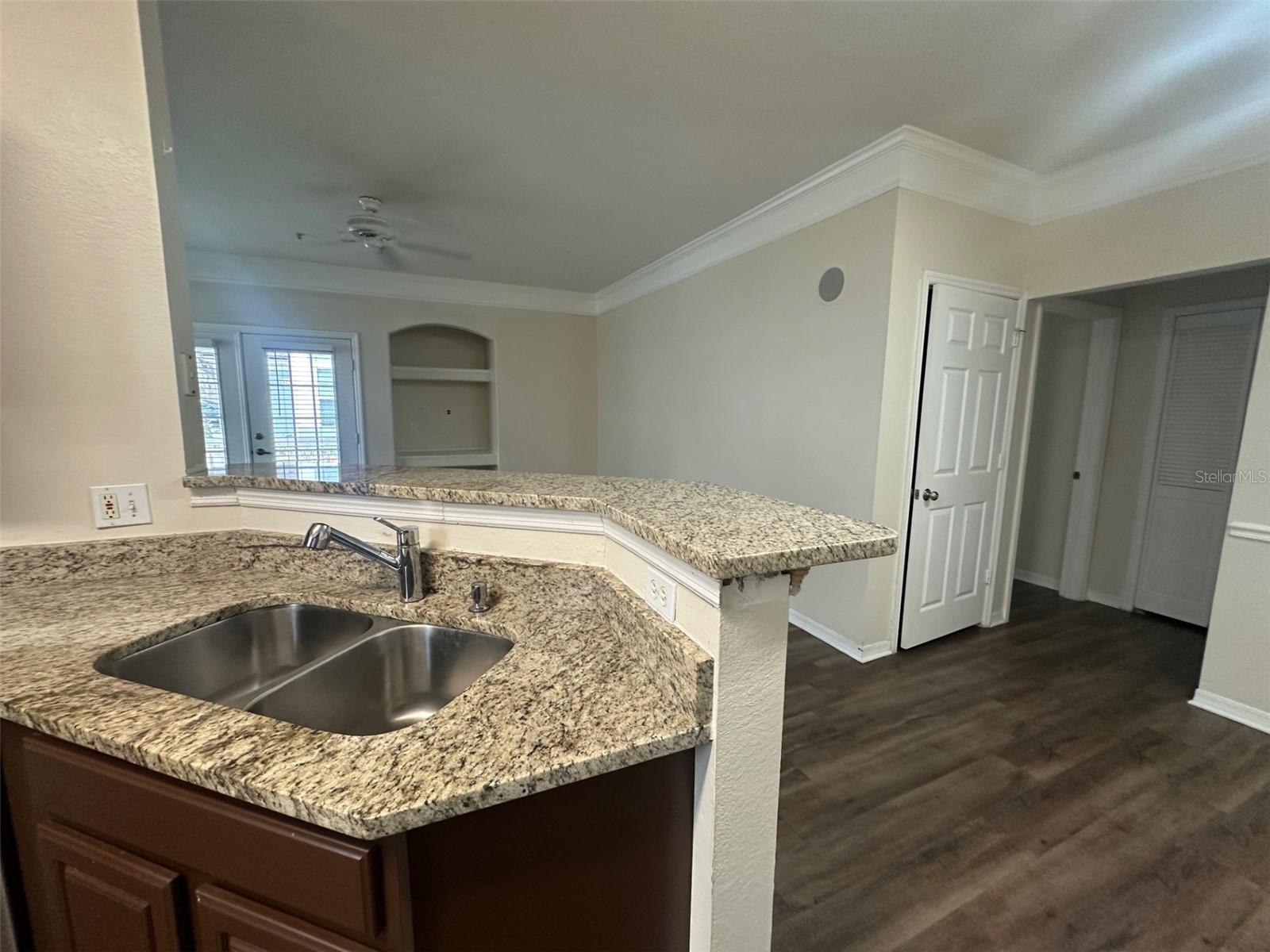 3324 Parkchester Square Blvd #102 Property Photo 6