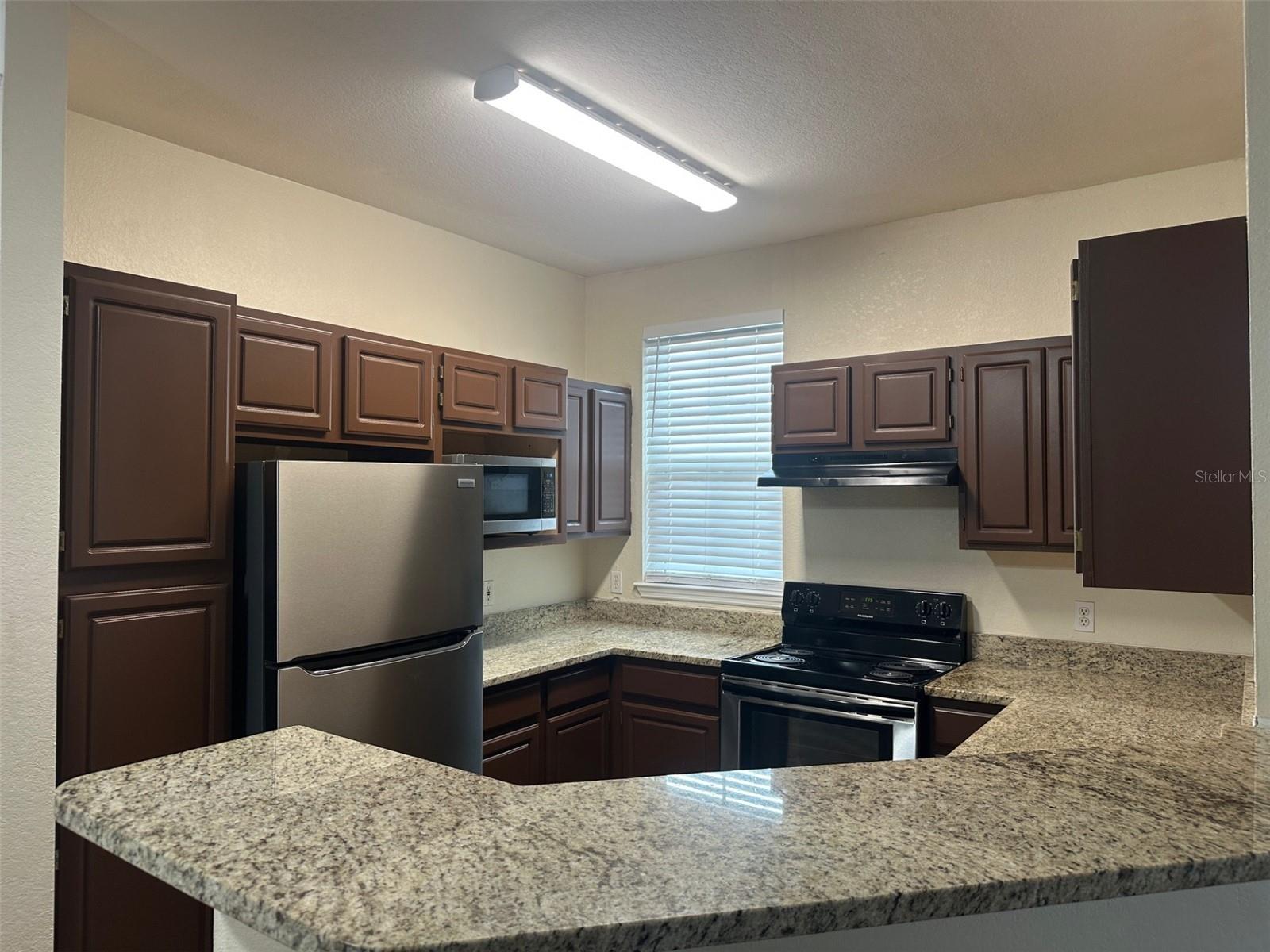 3324 Parkchester Square Blvd #102 Property Photo 8