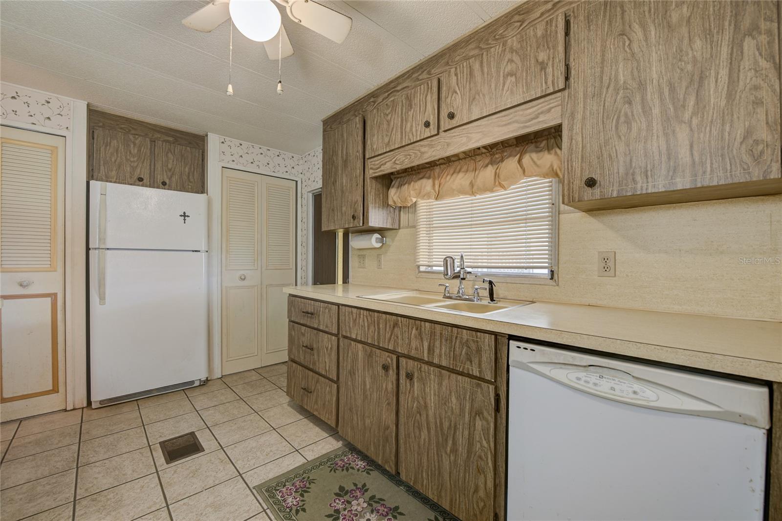 5619 Bayshore Rd #312 Property Photo 16