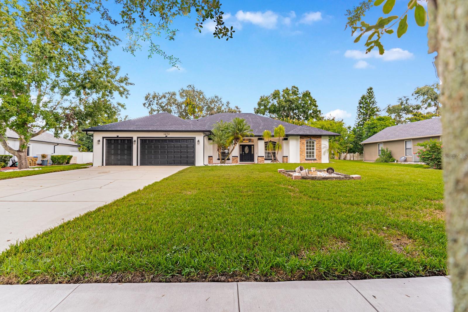 1670 TAYLOR RIDGE LOOP