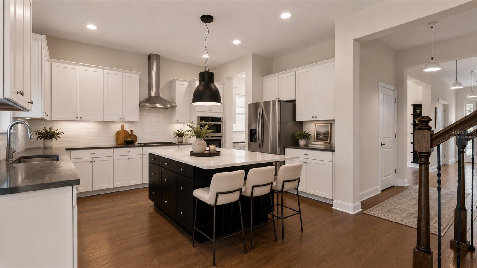 8724 Peachtree Park Ct Property Photo 8