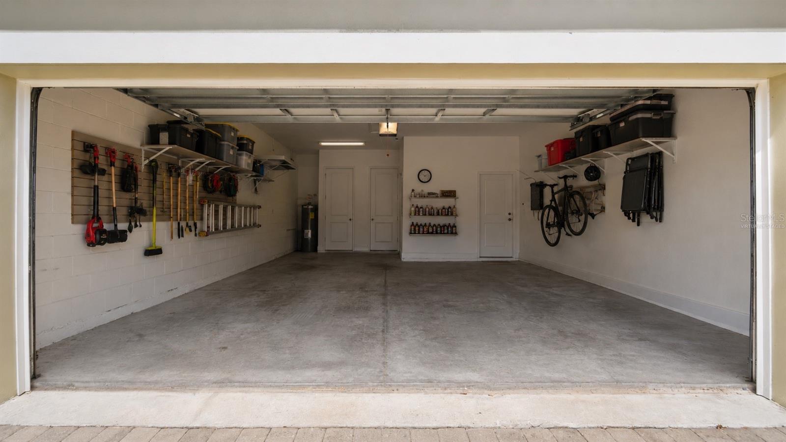 8724 Peachtree Park Ct Property Photo 23