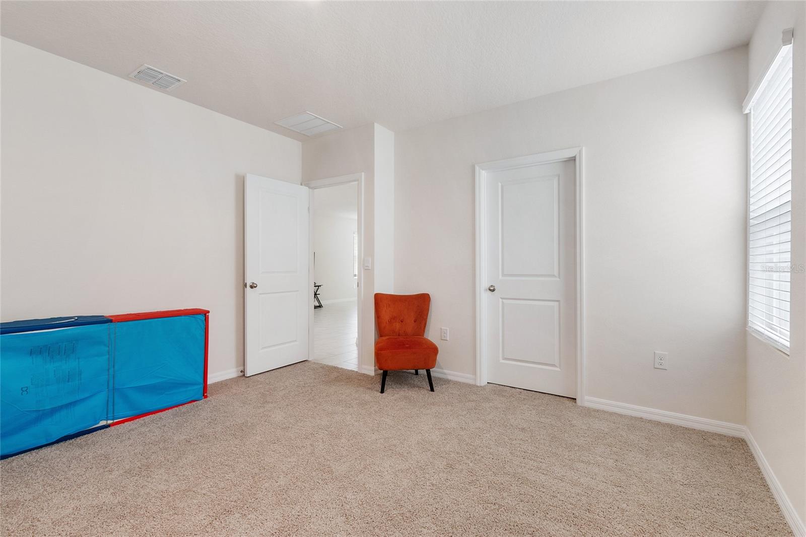 3306 Pine Lily Ave Property Photo 12