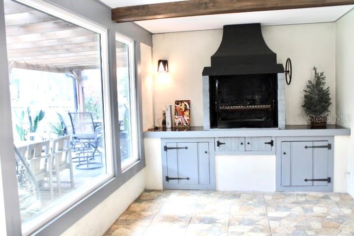 414 Timbercove Cir Property Photo 9
