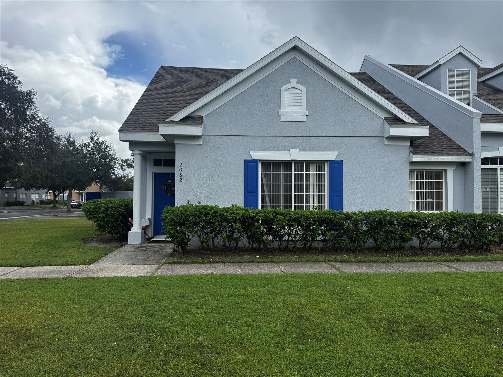 2082 Island Walk Dr Property Photo 1