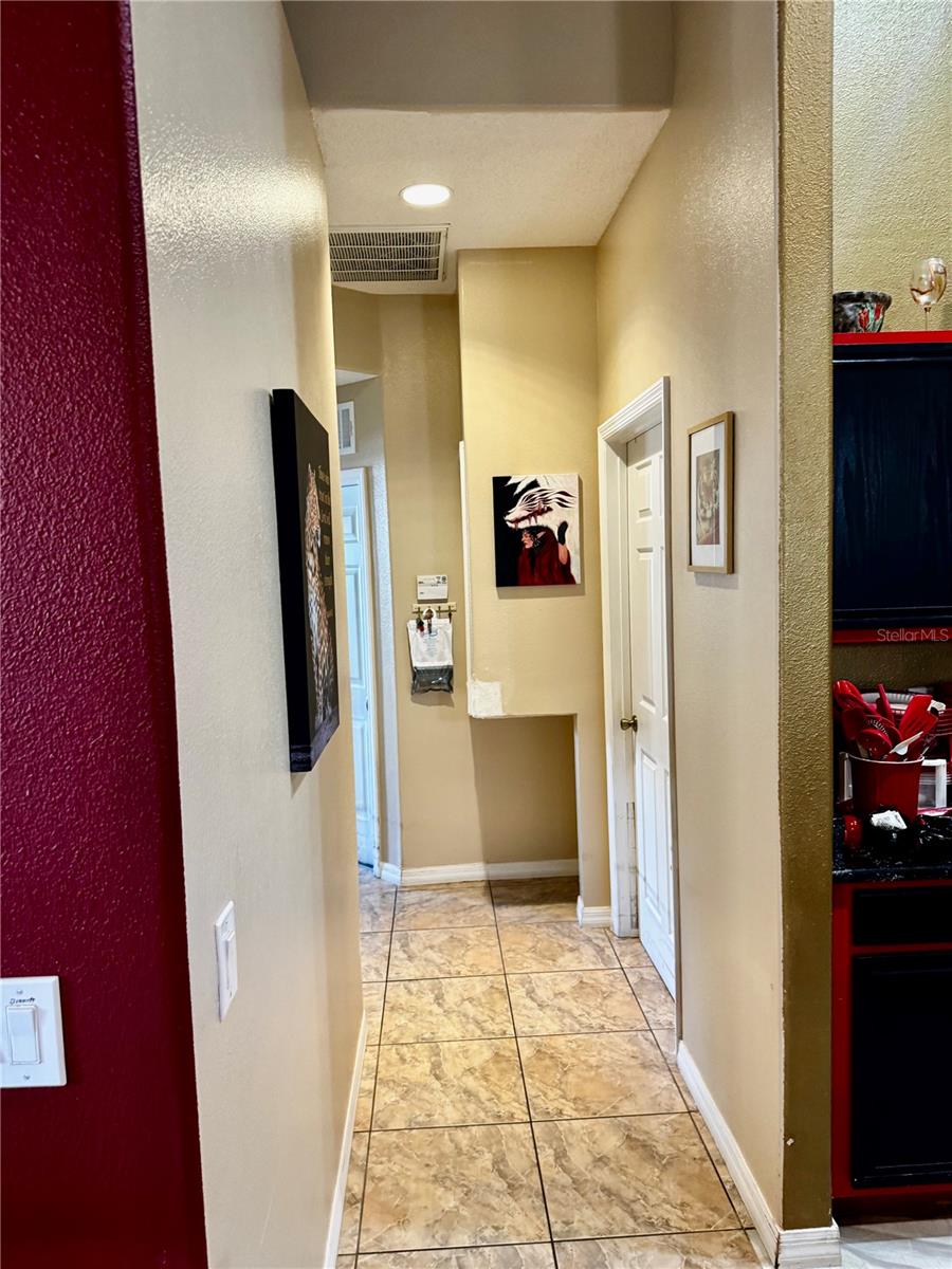 2082 Island Walk Dr Property Photo 4