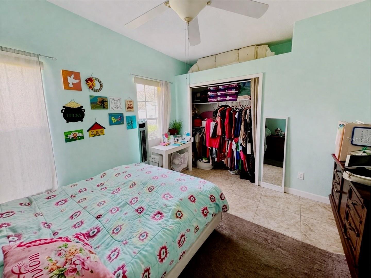 2082 Island Walk Dr Property Photo 15