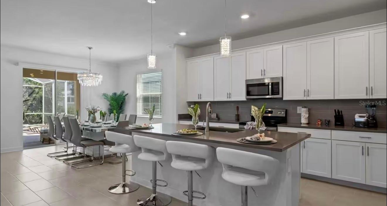 8907 Play Through Dr Property Photo 11