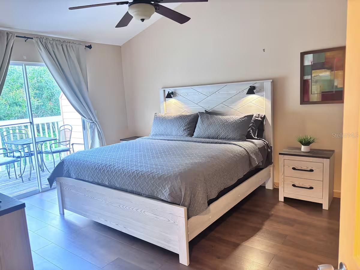 2458 Sweetwater Club Cir #22 Property Photo 3