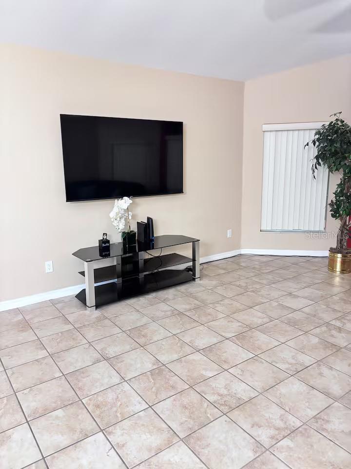 2458 Sweetwater Club Cir #22 Property Photo 38