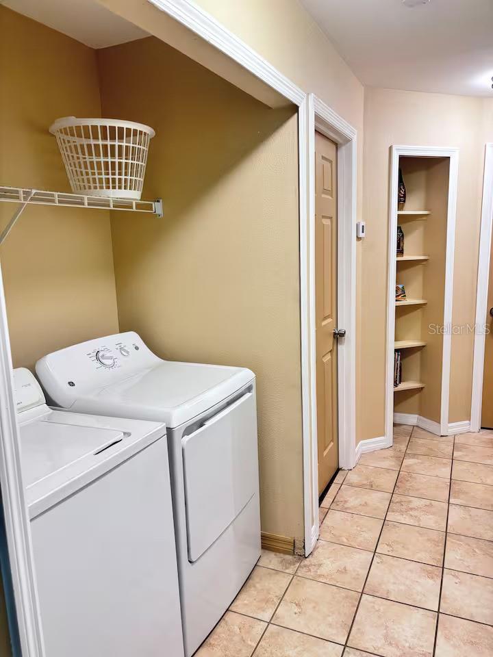 2458 Sweetwater Club Cir #22 Property Photo 41