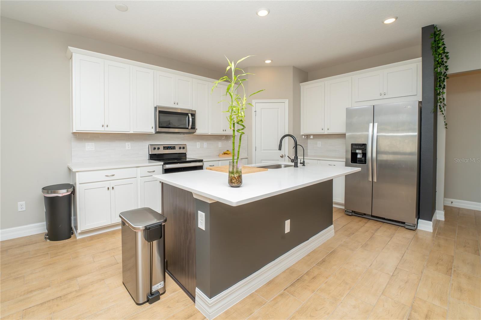 1177 Fox Hedge Ln Property Photo 13