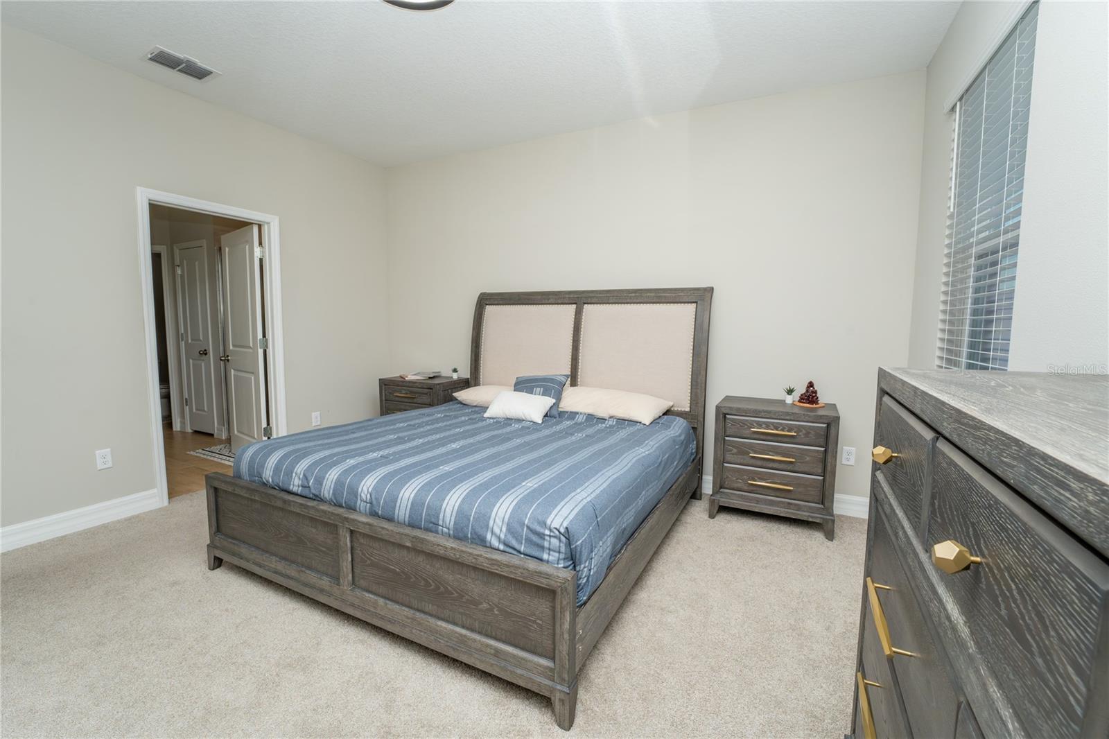 1177 Fox Hedge Ln Property Photo 21