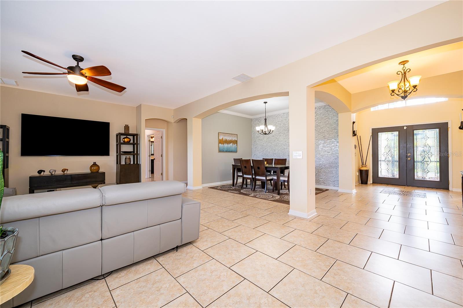 3426 Harborside Ct Property Photo 6
