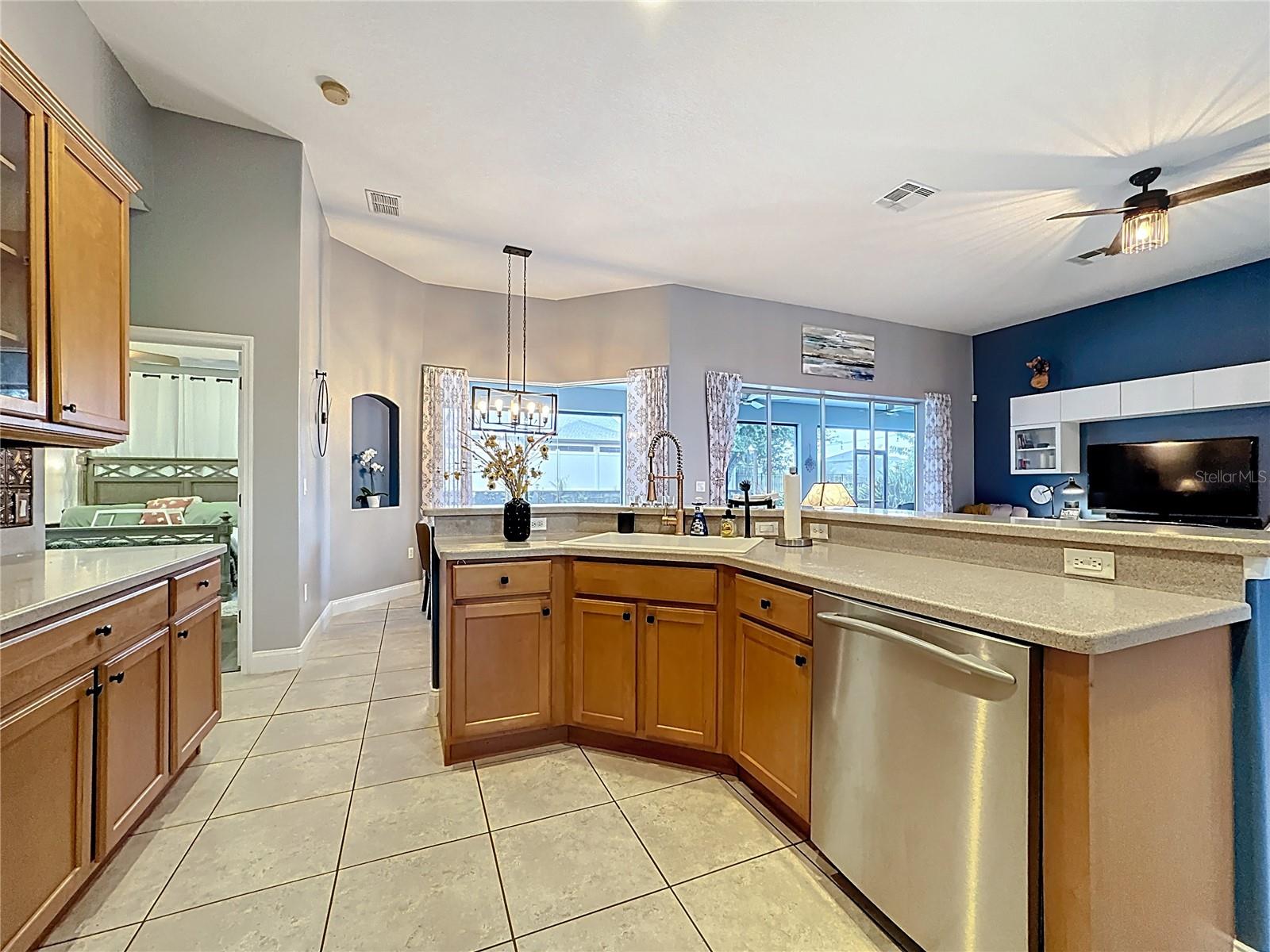 2808 Deerfield St Property Photo 18
