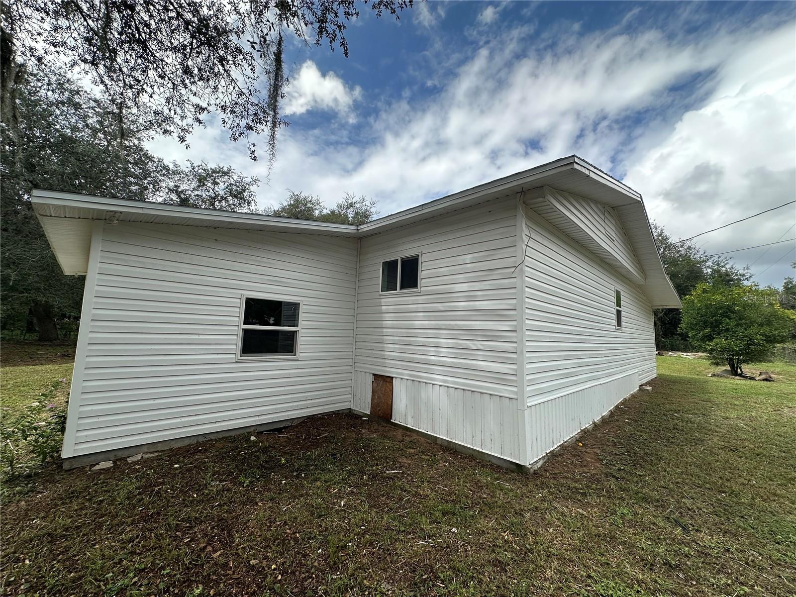 17405 NE 38TH LANE RD