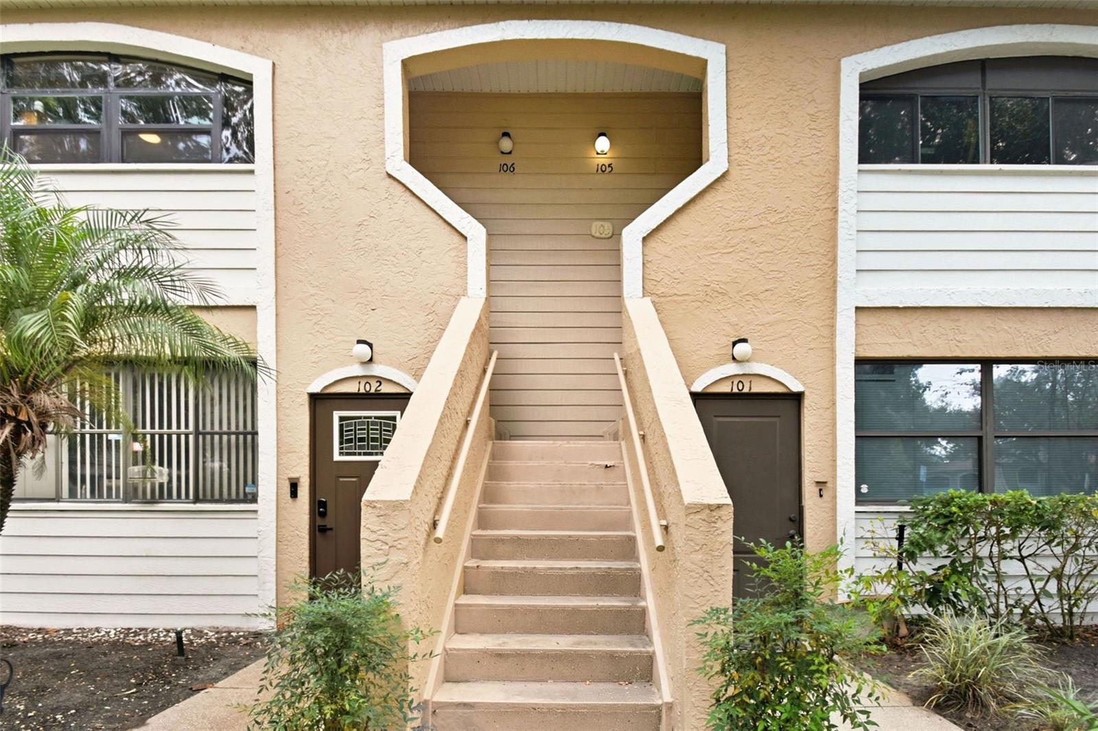 2936 S Semoran Blvd #106 Property Photo 2