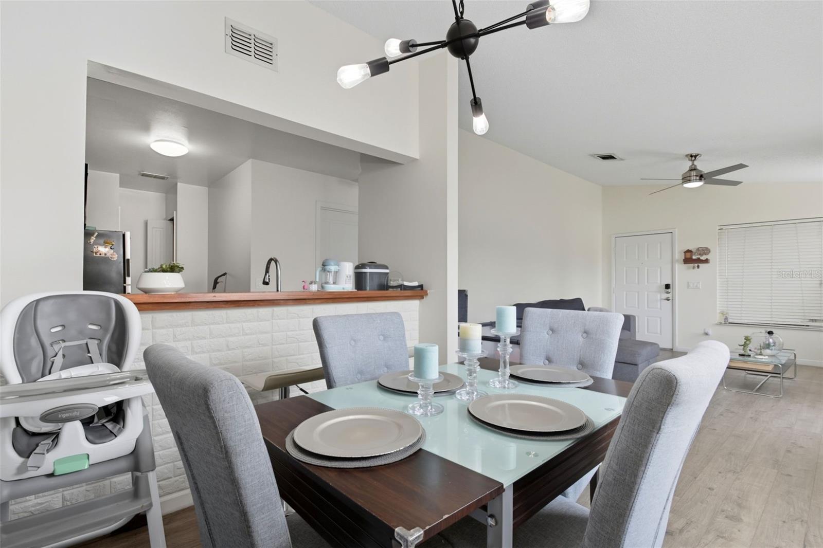2936 S Semoran Blvd #106 Property Photo 9