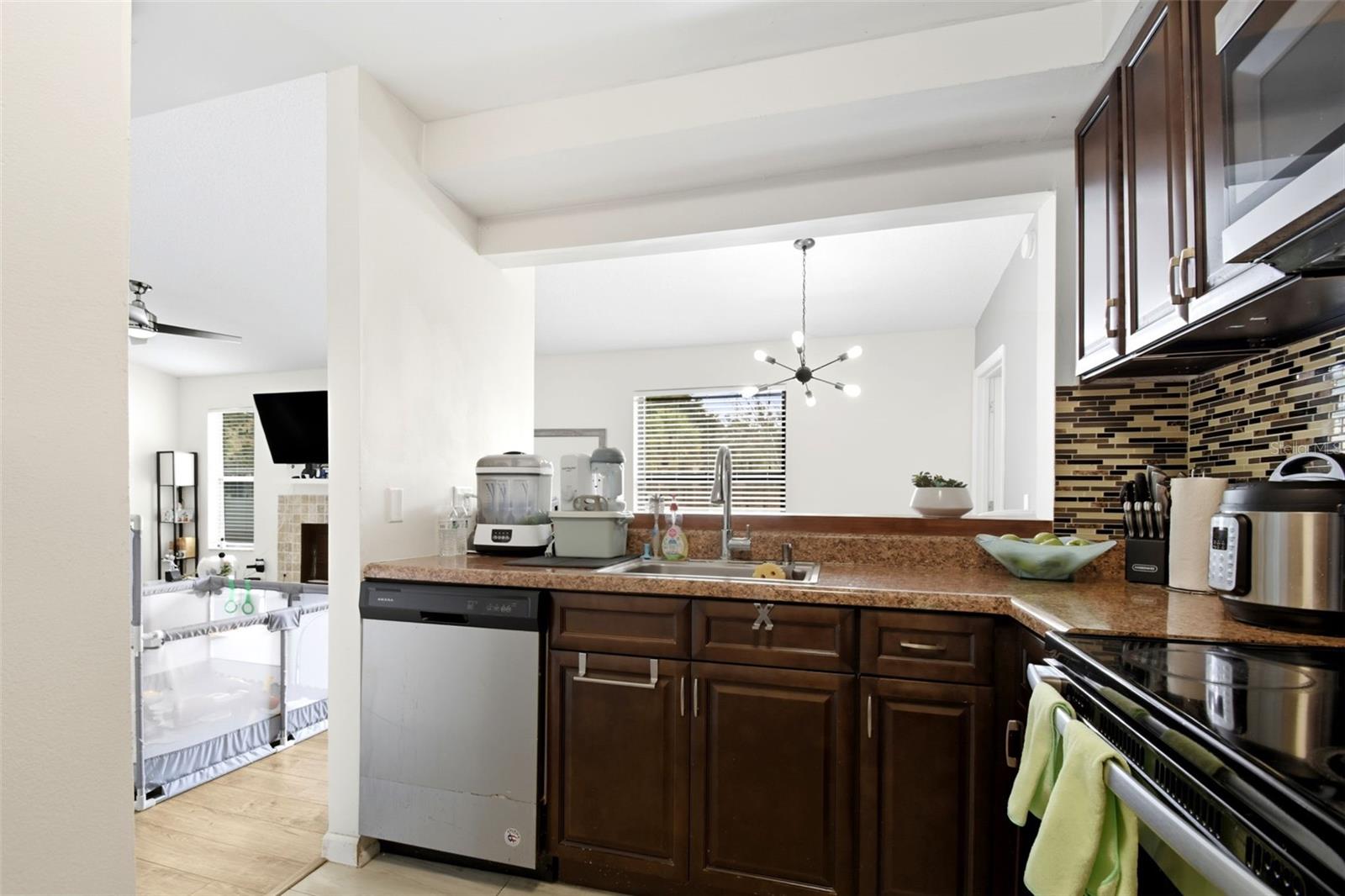 2936 S Semoran Blvd #106 Property Photo 13