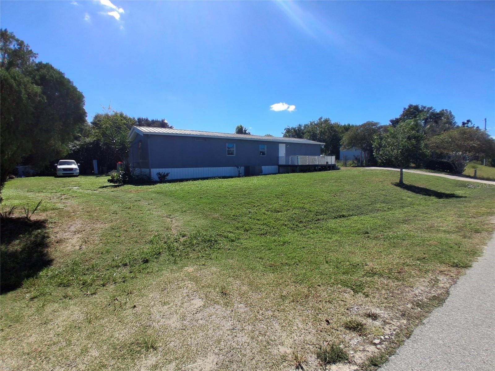 6290 Se 140th Pl Property Photo 4
