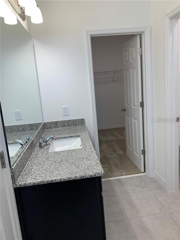 10397 Austrina Oak Loop Property Photo 6