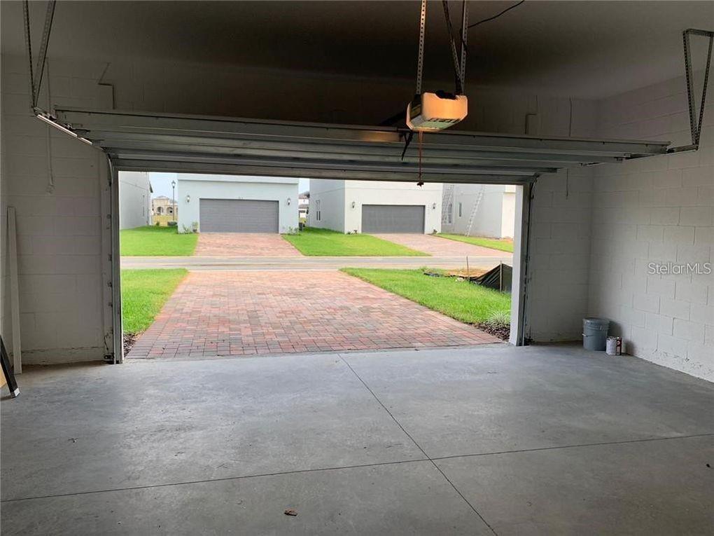 10397 Austrina Oak Loop Property Photo 10