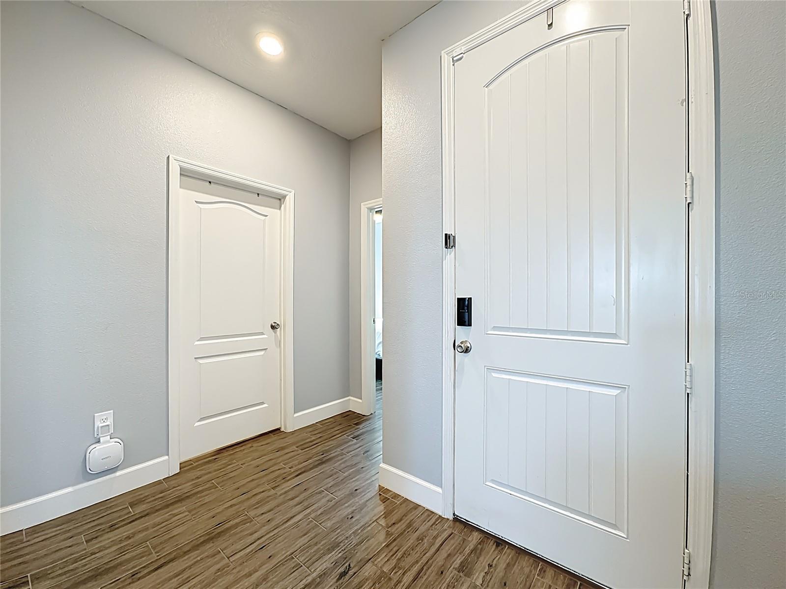 1404 Geranium Dr Property Photo 5