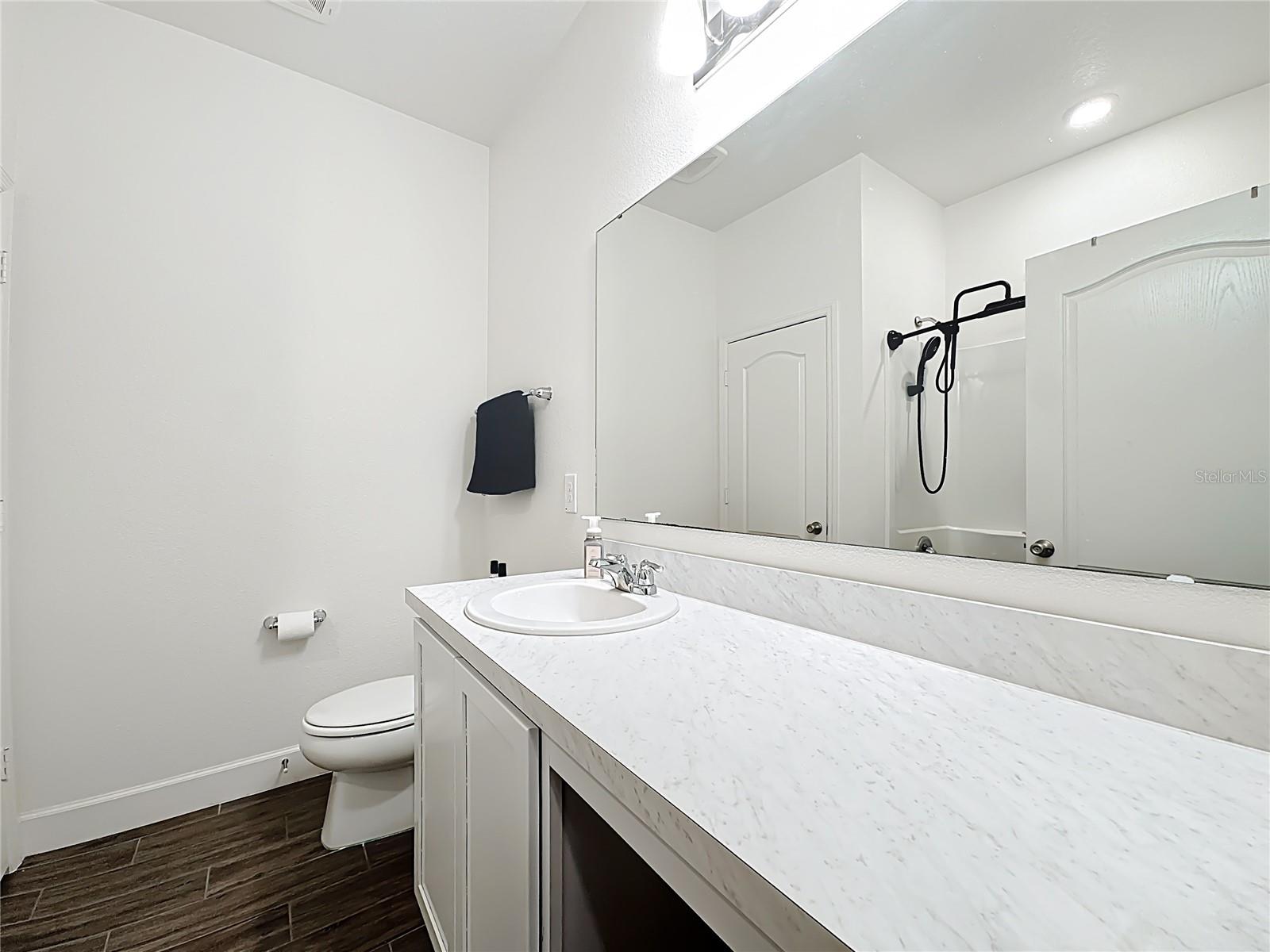 1404 Geranium Dr Property Photo 11