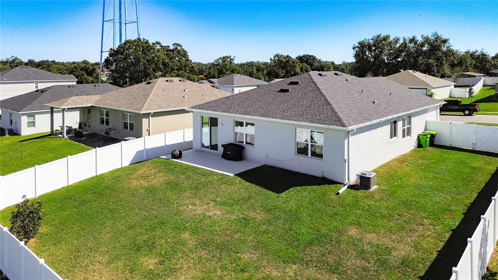 1404 Geranium Dr Property Photo 35