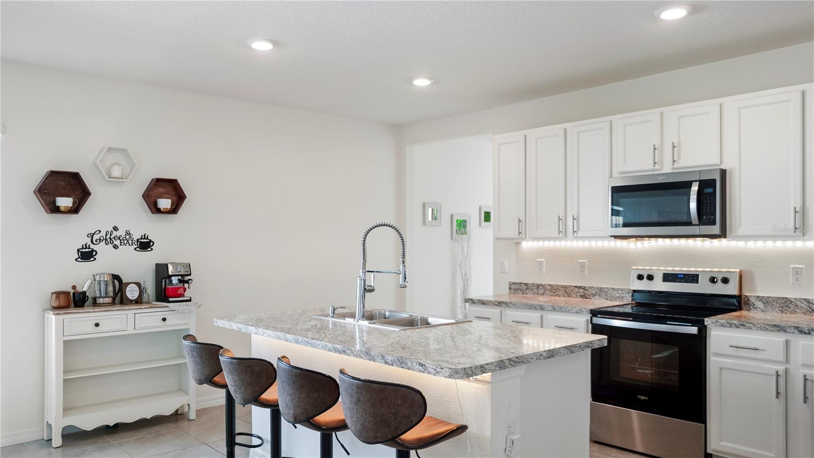 1302 Holodak Dr Property Photo 35