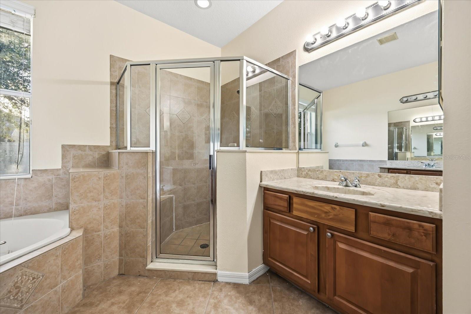 9427 Edenshire Cir Property Photo 13