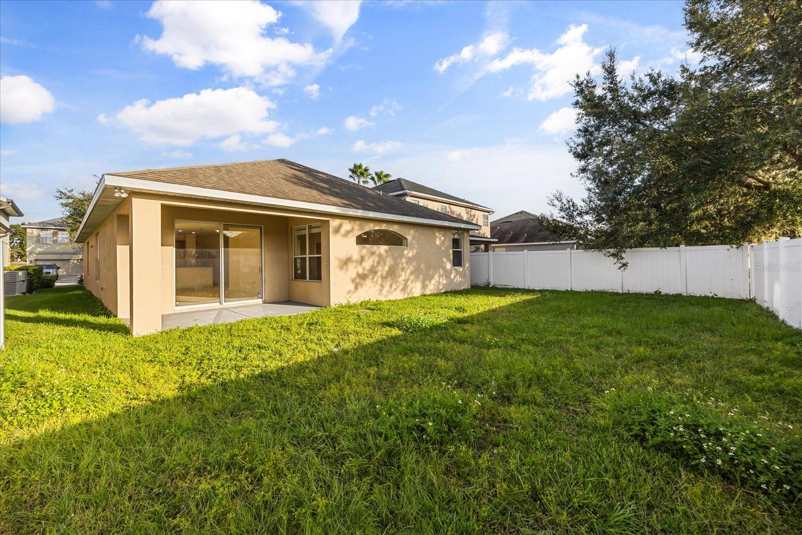 9427 Edenshire Cir Property Photo 26