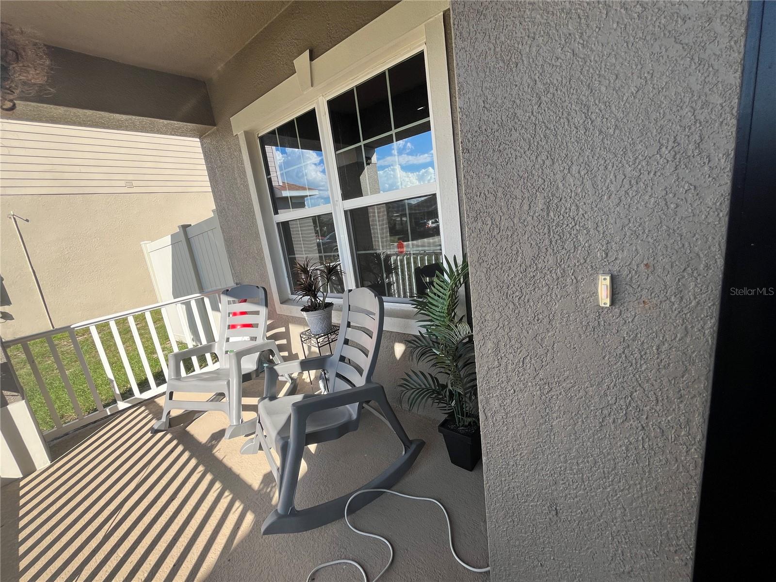 823 Chinoy Rd Property Photo 2