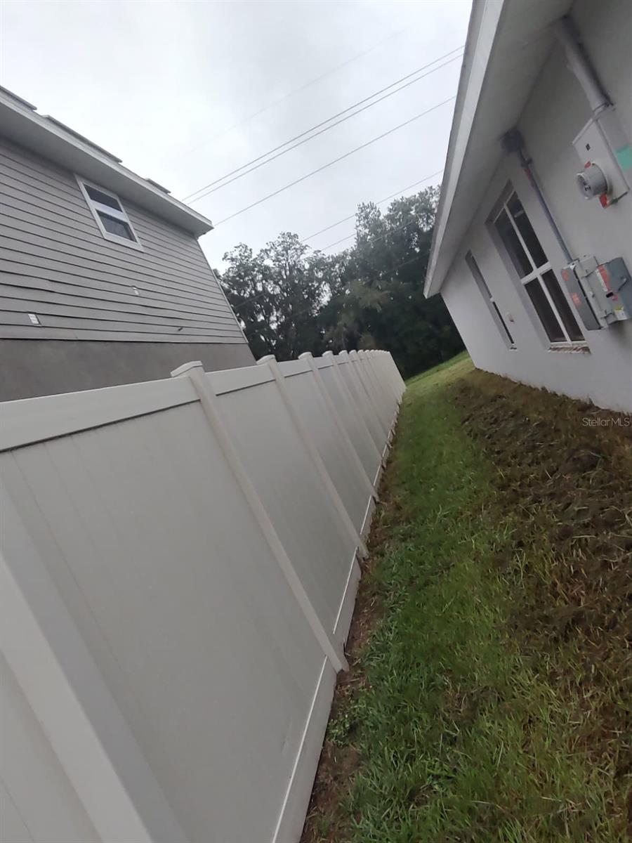 823 Chinoy Rd Property Photo 7