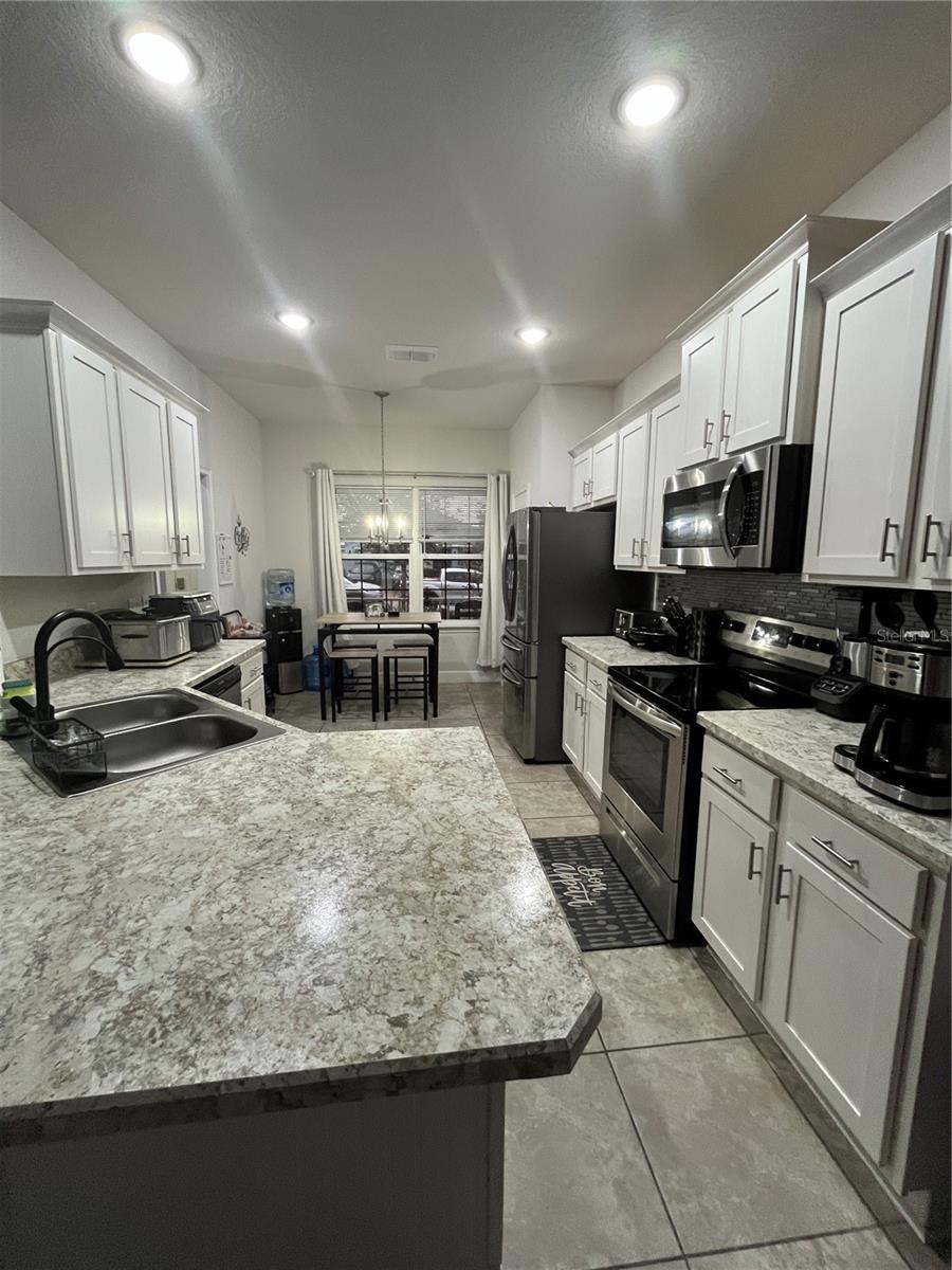 823 Chinoy Rd Property Photo 11