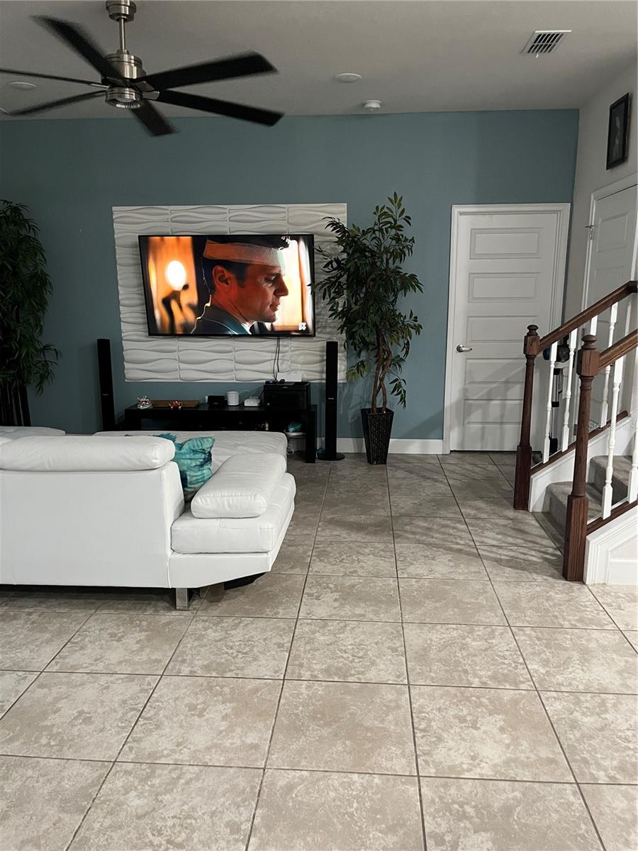 823 Chinoy Rd Property Photo 22