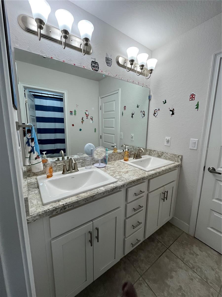 823 Chinoy Rd Property Photo 51