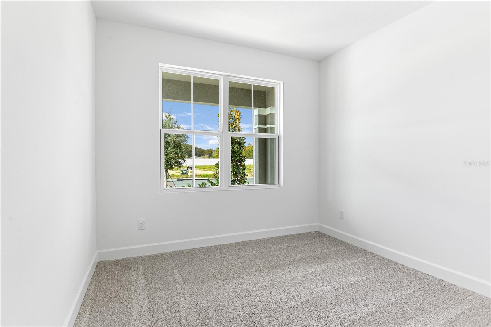 178 Blue Star Ct Property Photo 4