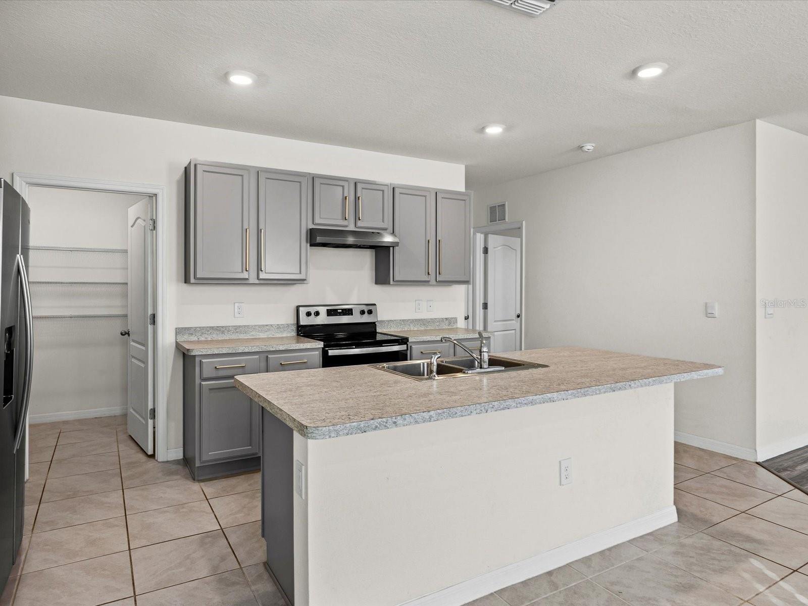 4223 San Rocco Way Property Photo 12