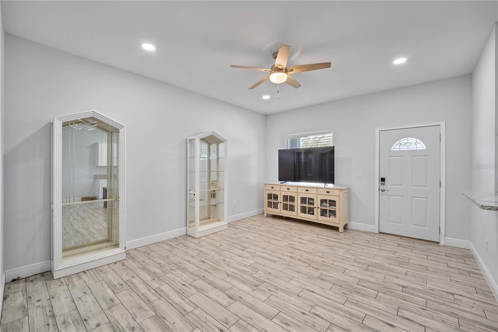 3842 Phillips Rd Property Photo 5
