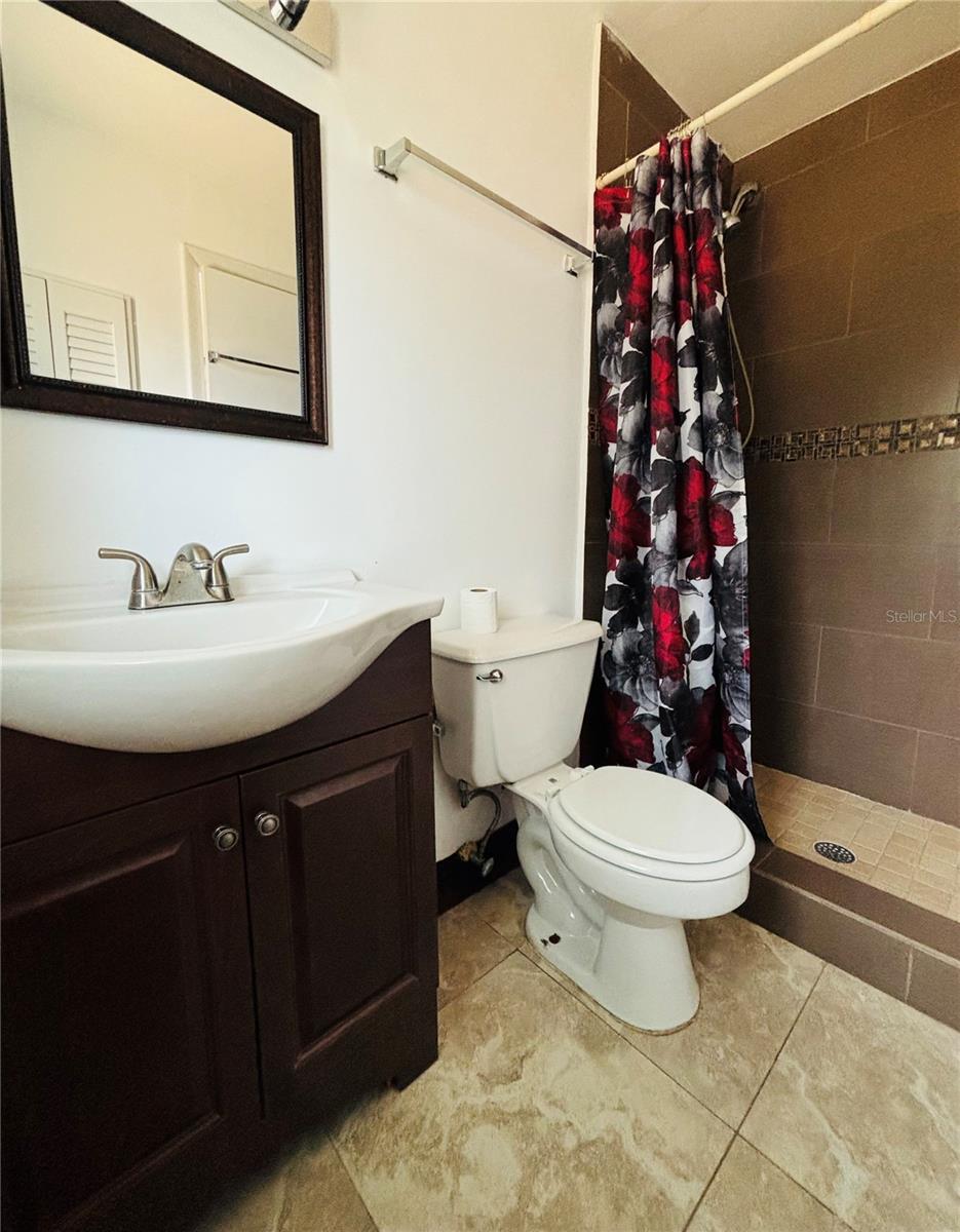 710 East Ct Property Photo 12