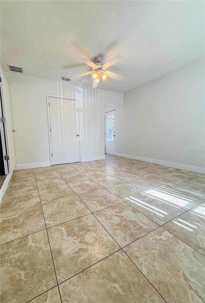 710 East Ct Property Photo 17