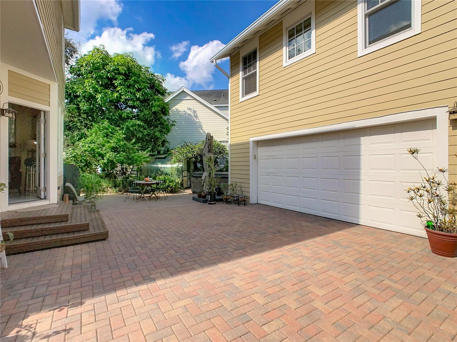 1101 Banks Rose Ct Property Photo 16