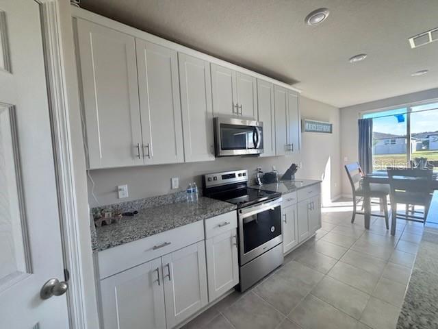 384 Guadlupe St Property Photo 6