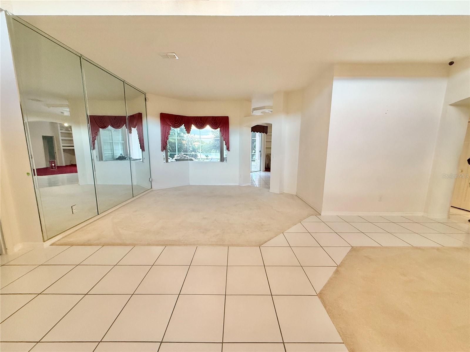 5829 Guenevere Ct Property Photo 6