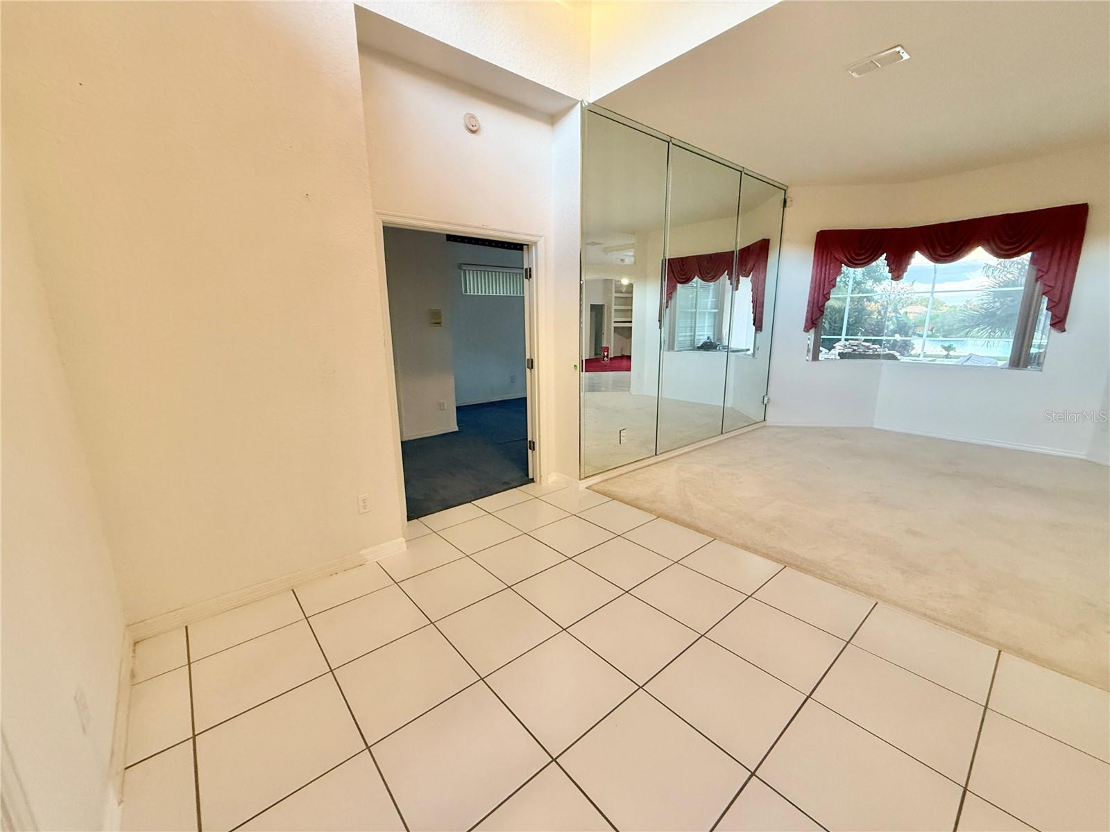 5829 Guenevere Ct Property Photo 7