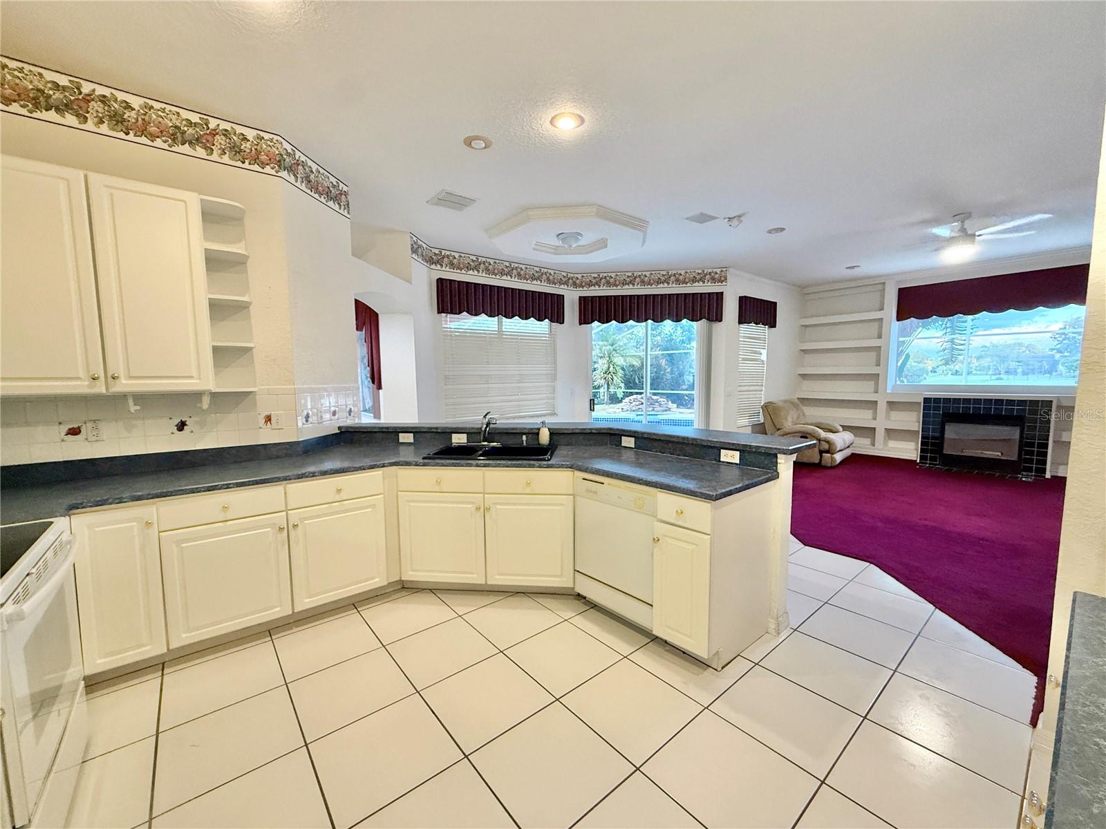 5829 Guenevere Ct Property Photo 25